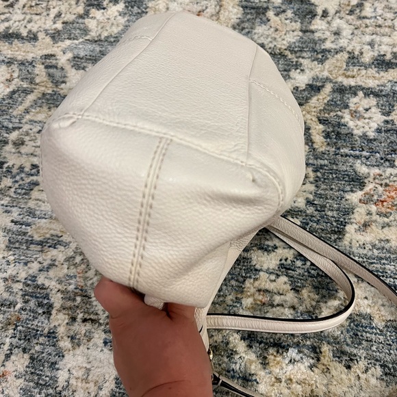 Coach purse/ like new - Picture 6 of 10